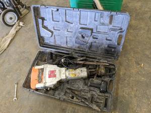 lot 219 image: Chicago Electric Demolition Hammer - Tested and Powers On - Missing 1 Handle