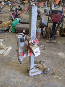 lot 226 image: Milwaukee DymoDrill Core Drill Model 4094 - Tested and works.