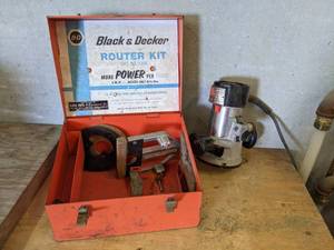 lot 252 image: Black & Decker Router Kit - Tested and works.