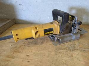 lot 251 image: DeWalt DW682 Biscuit  Plate Jointer - Tested and works.