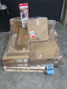 lot 29 image: Pallet of Assorted Furniture & Household Goods. Various Kinds & Conditions. See Pictures
