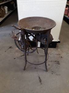 Blacksmith Forge w Blower - 21-12 Diameter Forge