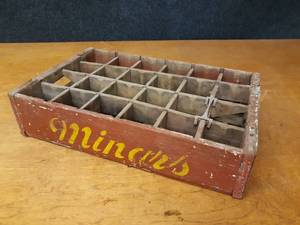 Vintage Minars Wood Bottling Crate - Bottled in St. Cloud MN