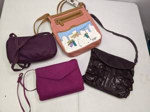 lot 155 image: Lot of (4) Small Purses Burgundy and Salmon