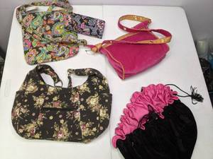 lot 136 image: Lot of (4) Purses and (1) Wallet Floral, Pink, Velvet
