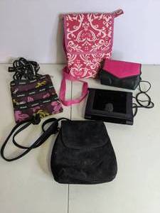 lot 80 image: Lot of (5) Purses and Handbags Black and Pink 
