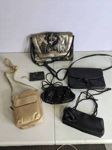 lot 82 image: Lot of (6) Fancy Evening Bags Black and Gold 