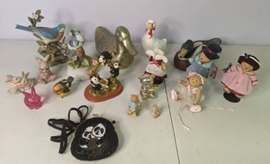 lot 108 image: Beautiful Collection of Vintage Little Animal Statues see pictures