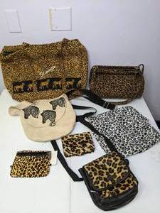 lot 223 image: Lot of (7) Purses and Wallets Jungle Themes