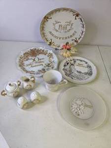 lot 236 image: Porcelain, China and Glassware Celebrating 50th Wedding Anniversary