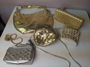lot 265 image: Lot of (5) Purses Gold and Silver