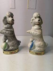 lot 426 image: Set of 2 Vintage Beams Trophy Dog Decanters