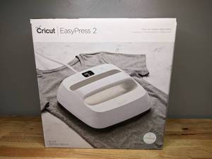 lot 10 image: Brand New Cricut EasyPress 2 Iron On Heat Press 9 x 9