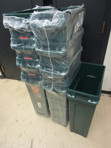 lot 512 image: RUBBERMAID COMMERCIAL PRODUCTS 23-GALLON SLIM JIM CONTAINERS  RECYCLE BINS