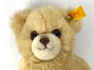 lot 37 image: Steiff Snuffy Bear 292116, 6 Tall