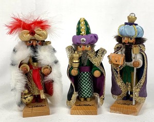 lot 47 image: Steinbach SLE Set of Mini Three Wisemen Nutcrackers, New in Original Box, 5.5 Tall