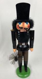 lot 53 image: Seiffener Vero # 373 Chimney Sweep Nutcracker, 15 Tall