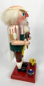 lot 57 image: FreibergerRaum und Tafelschmuck Santa Nutcracker, 11 Tall- Germany