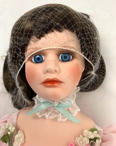 lot 80 image: ClassiCal Treasures Porcelain Doll - Jordan