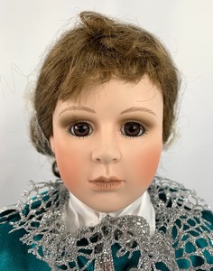 lot 165 image: Morgan Brittany Porcelain Doll - Blue Boy, 19 Tall