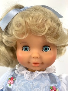 lot 220 image: Collectible Lissi Doll from Germany - Erin