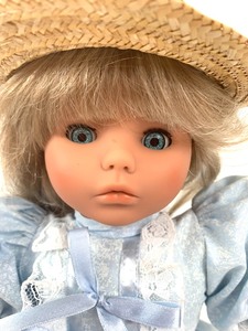 lot 223 image: Collectible Lissi Doll from Germany - Tatjana