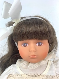 lot 224 image: Collectible Lissi Doll from Germany - Katrin