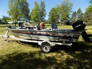 1990 Alumacraft Fishing Boat & Trailer Package