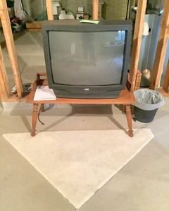 lot L057 image: Entertainment Set