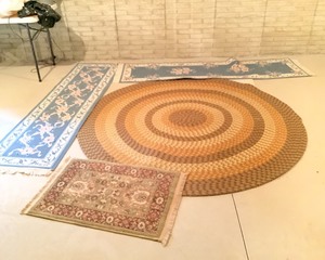 lot L064 image: 4 Vintage Rugs