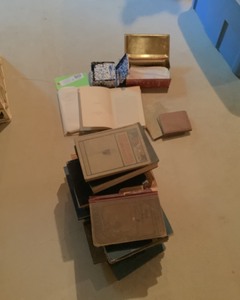 lot L068 image: Antique Books