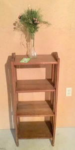 lot L072 image: Wood Shelf