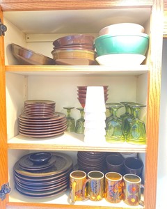 lot E118 image: Plates, Cups, Goblets