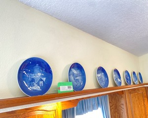lot E113 image: Danish Collector Plates