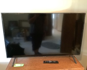 lot F030 image: Samsung Flat Screen Tv
