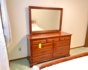 lot M511 image: Vintage Solid Cherry Mirrored Dresser