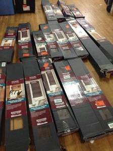 lot 38 image: Mixed lot of home decorators collection cordless faux wood blinds- mixed conditions & color