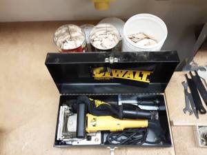 lot 43 image: De Walt Plate Jointer