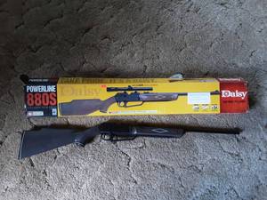 lot 106 image: Daisy Power Line BB Gun