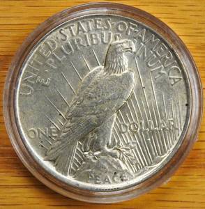 1922 Peace dollar in case - uncirculated