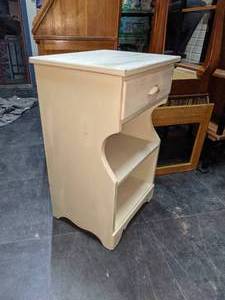 lot 50 image: Ethan Allen Solid Wood NightstandTelephone Table