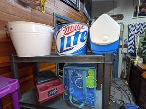 lot 53 image: Coolers, Beverage Containers and More