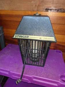 lot 115 image: Stinger High Performance UV15 Bug Zapper