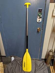 lot 34 image: Caviness Paddle Oar