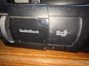 lot 123 image: Vintage Radio Shack 10 Disk CD Changer for Vehicle with Controller