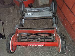 lot 39 image: 2 Manual Mowers