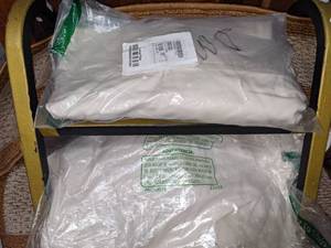 lot 86 image: Legends Hotel Flat & Legacy Velvet Fitted King Sheets