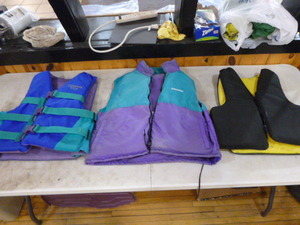3 Stearns Life Vests