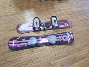 2 Snowboards