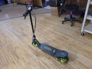 Razor Power Core 90 Scooter